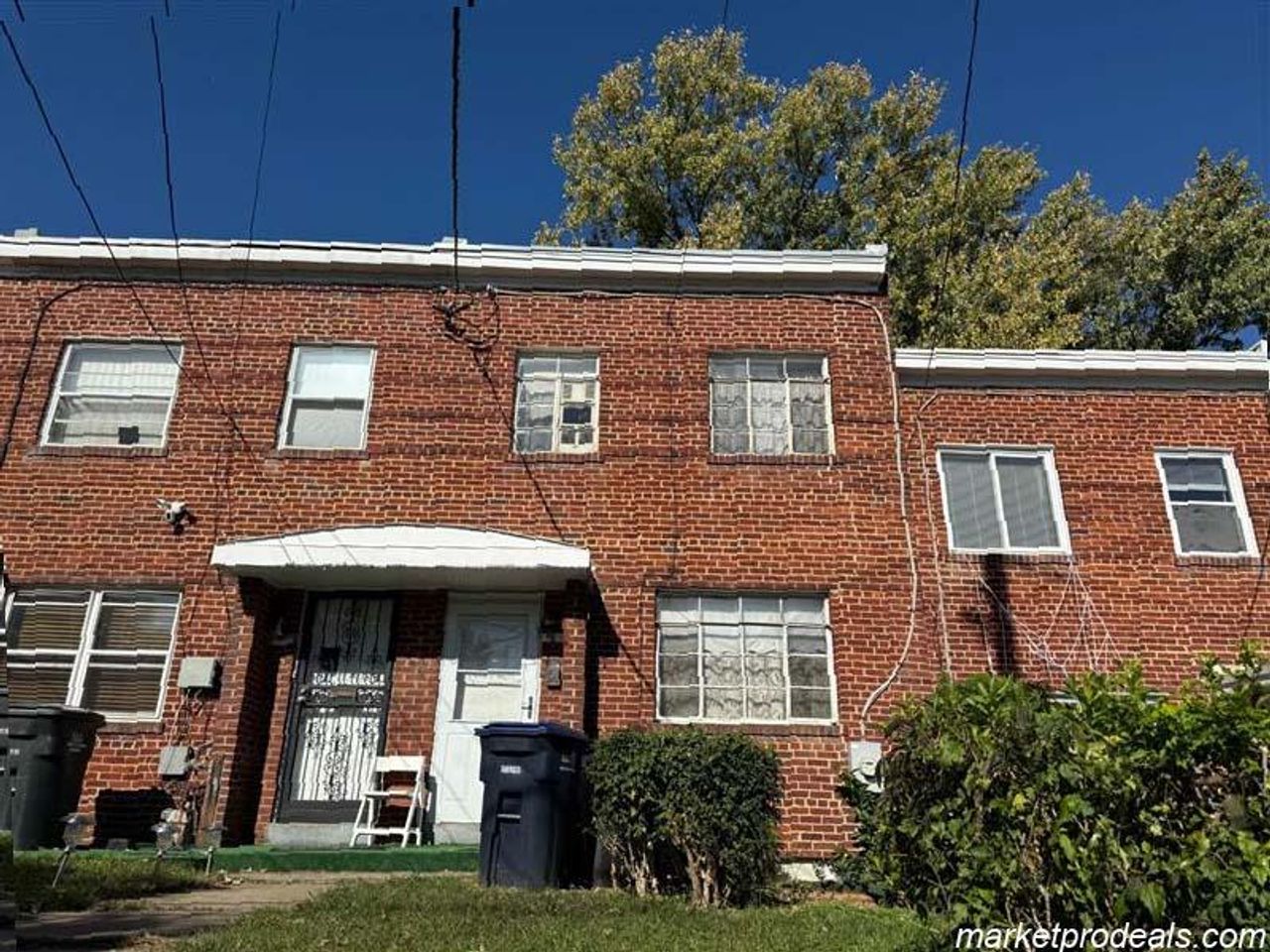 listing, photo 1