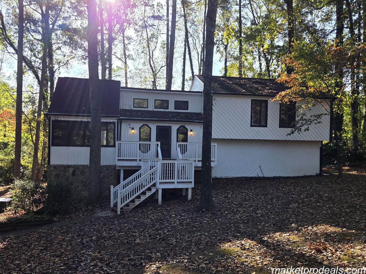 listing, photo 1