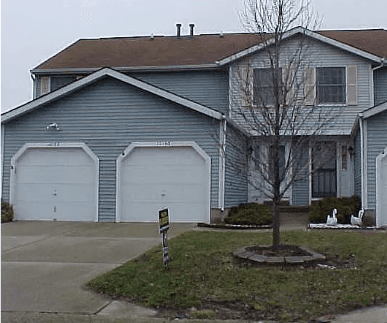listing, photo 1