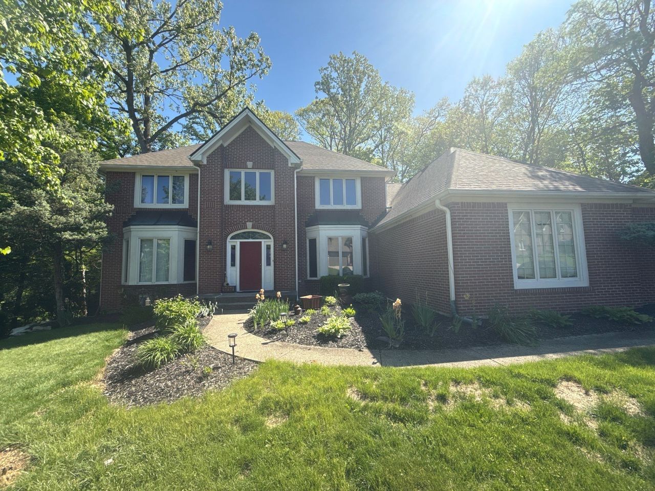 listing, photo 1