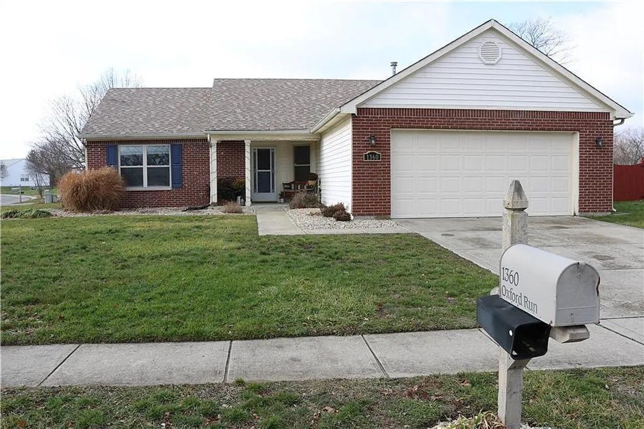 listing, photo 1