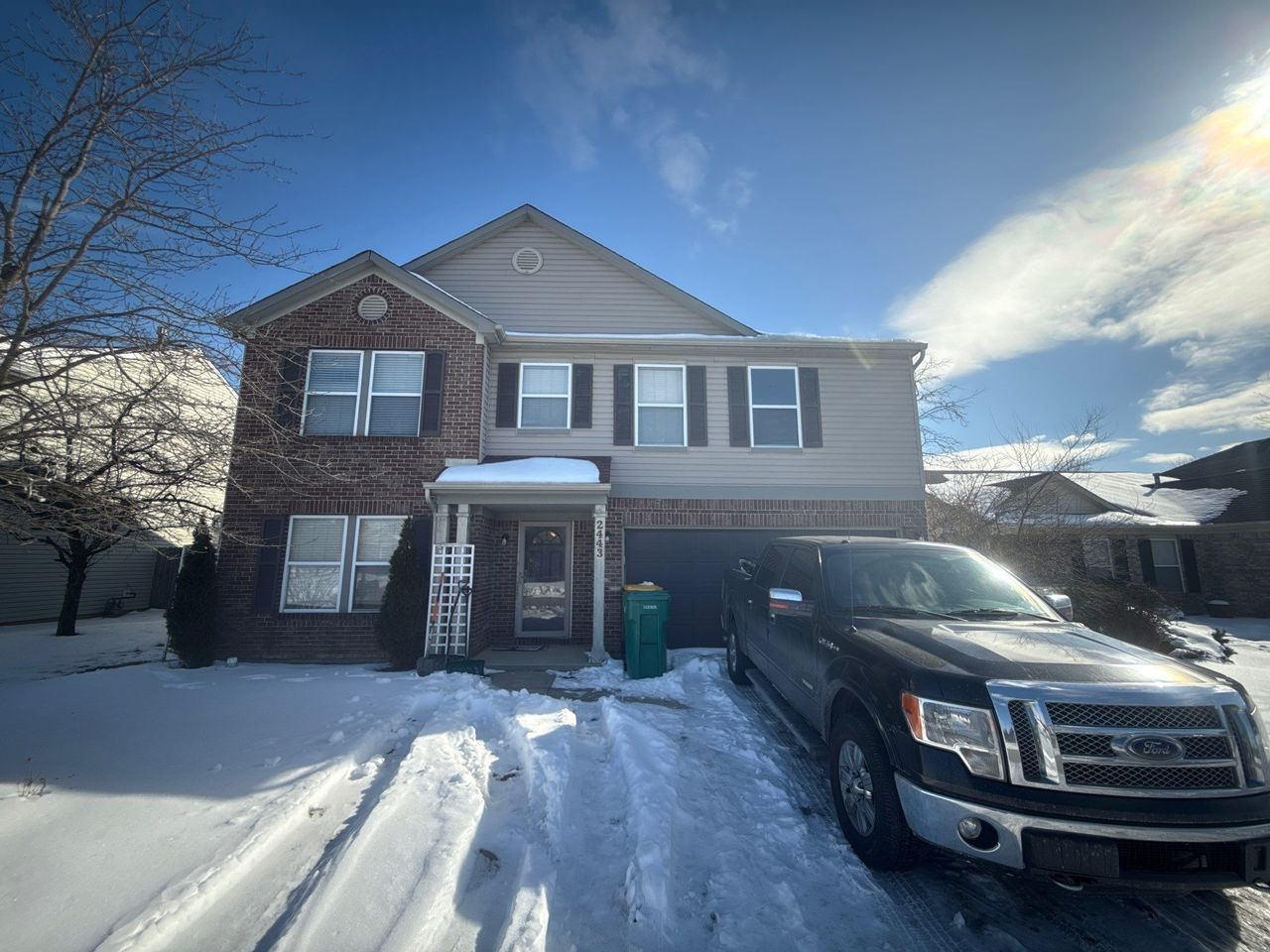 listing, photo 1
