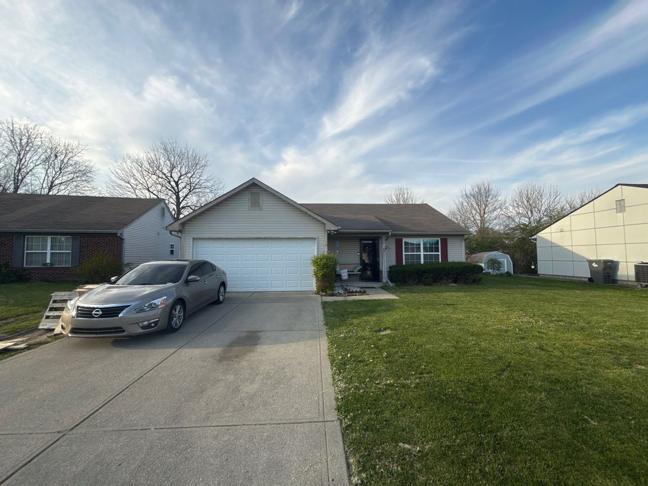 listing, photo 1