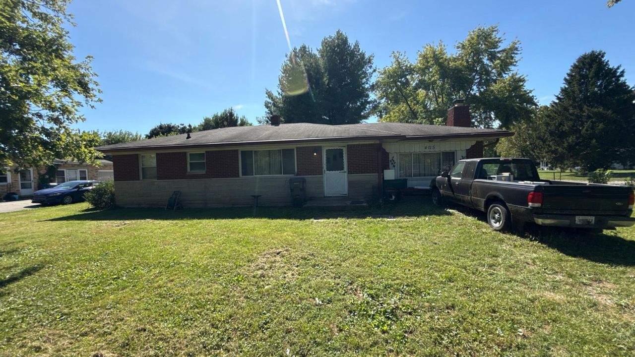 listing, photo 1