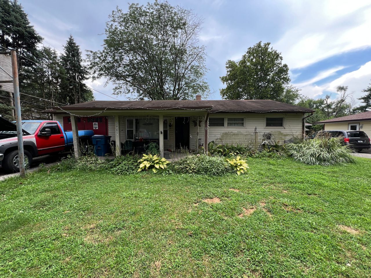 listing, photo 1