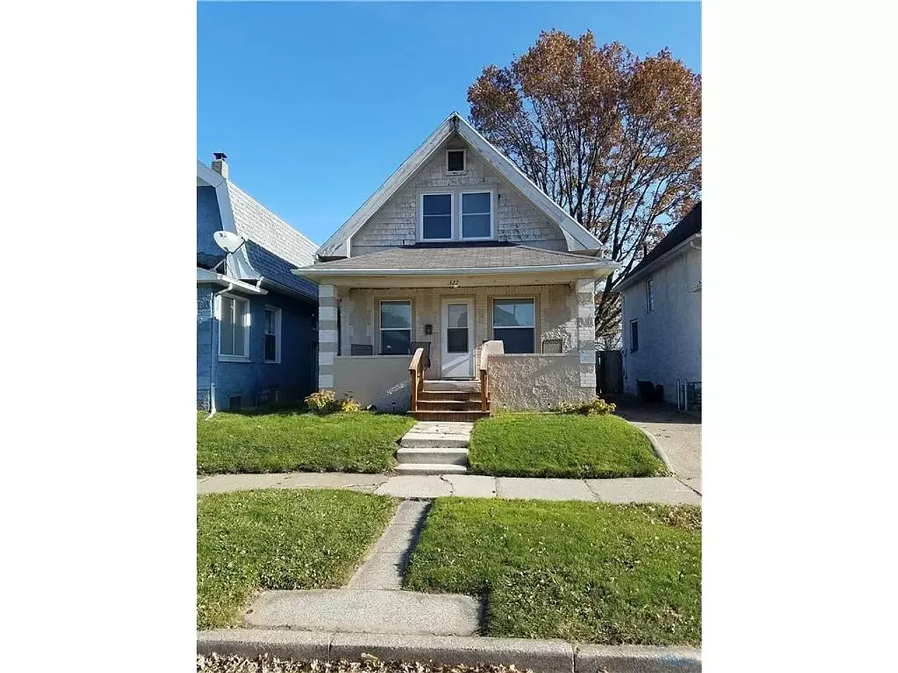 listing, photo 1