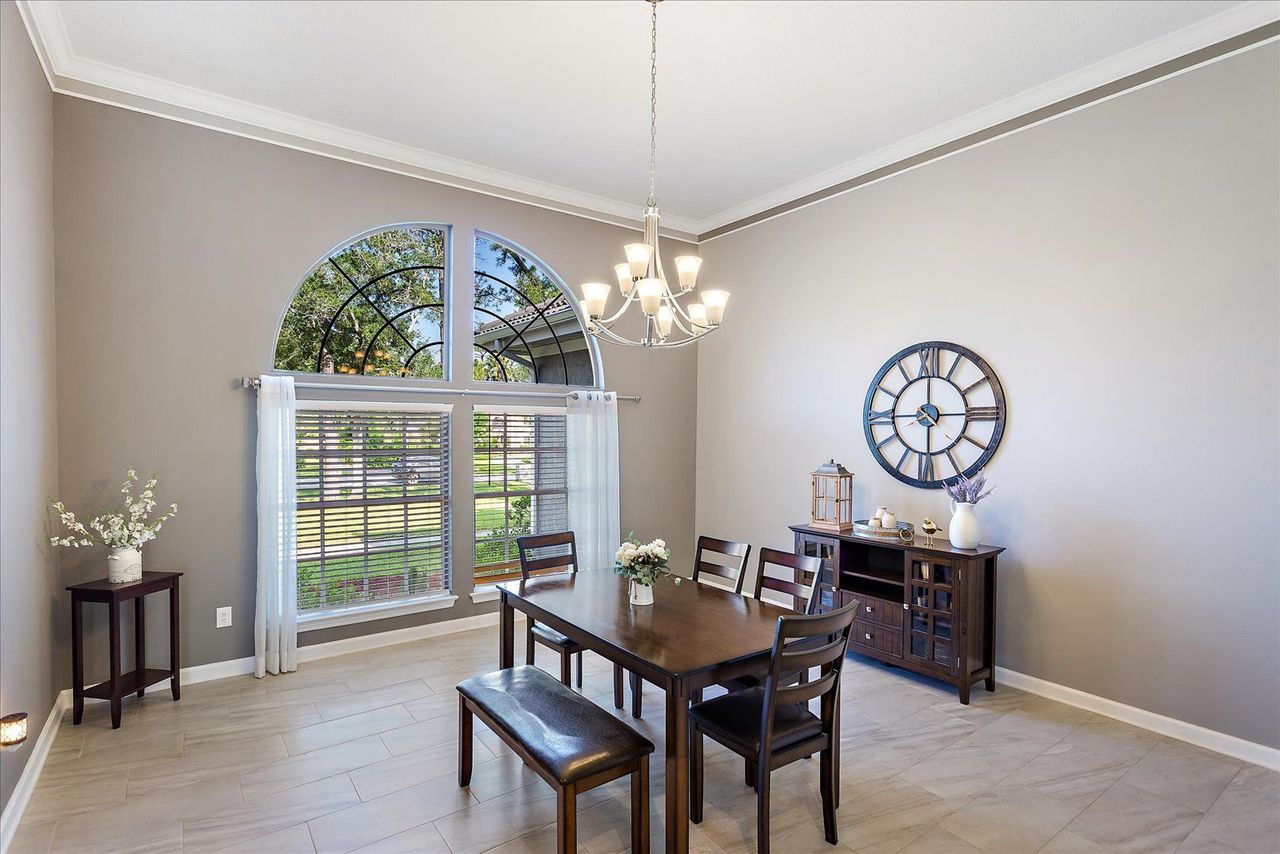 listing, photo 1