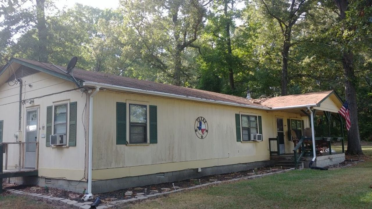 listing, photo 1