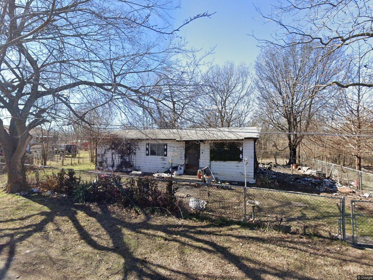 listing, photo 1