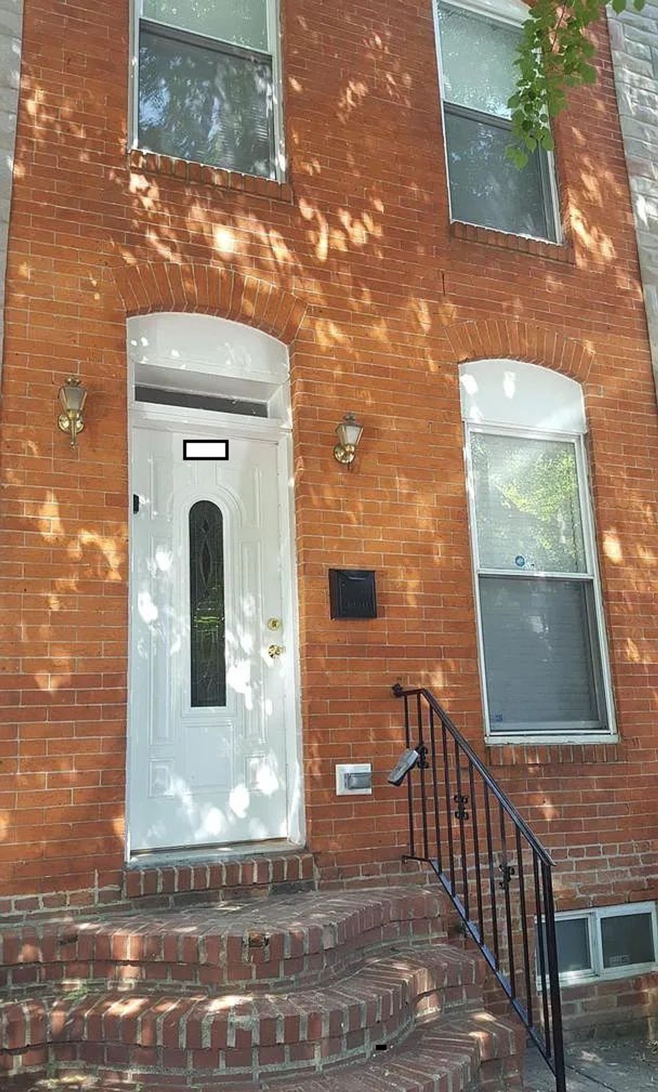 listing, photo 1