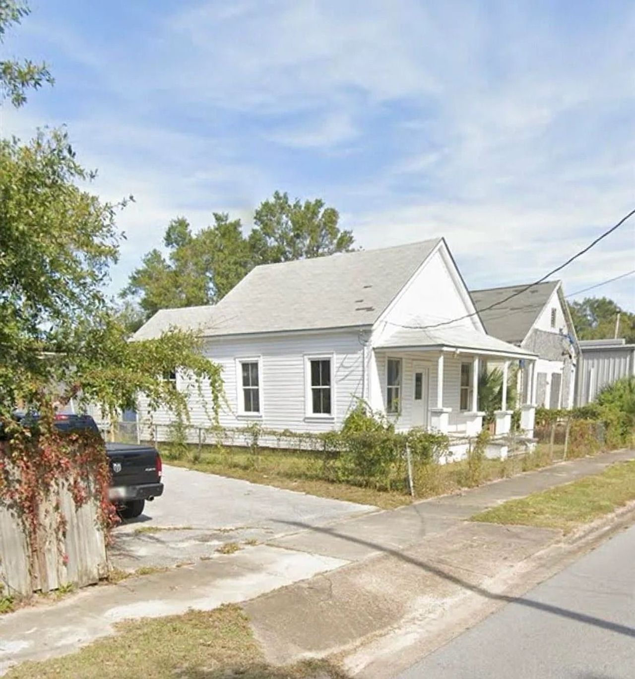 listing, photo 1