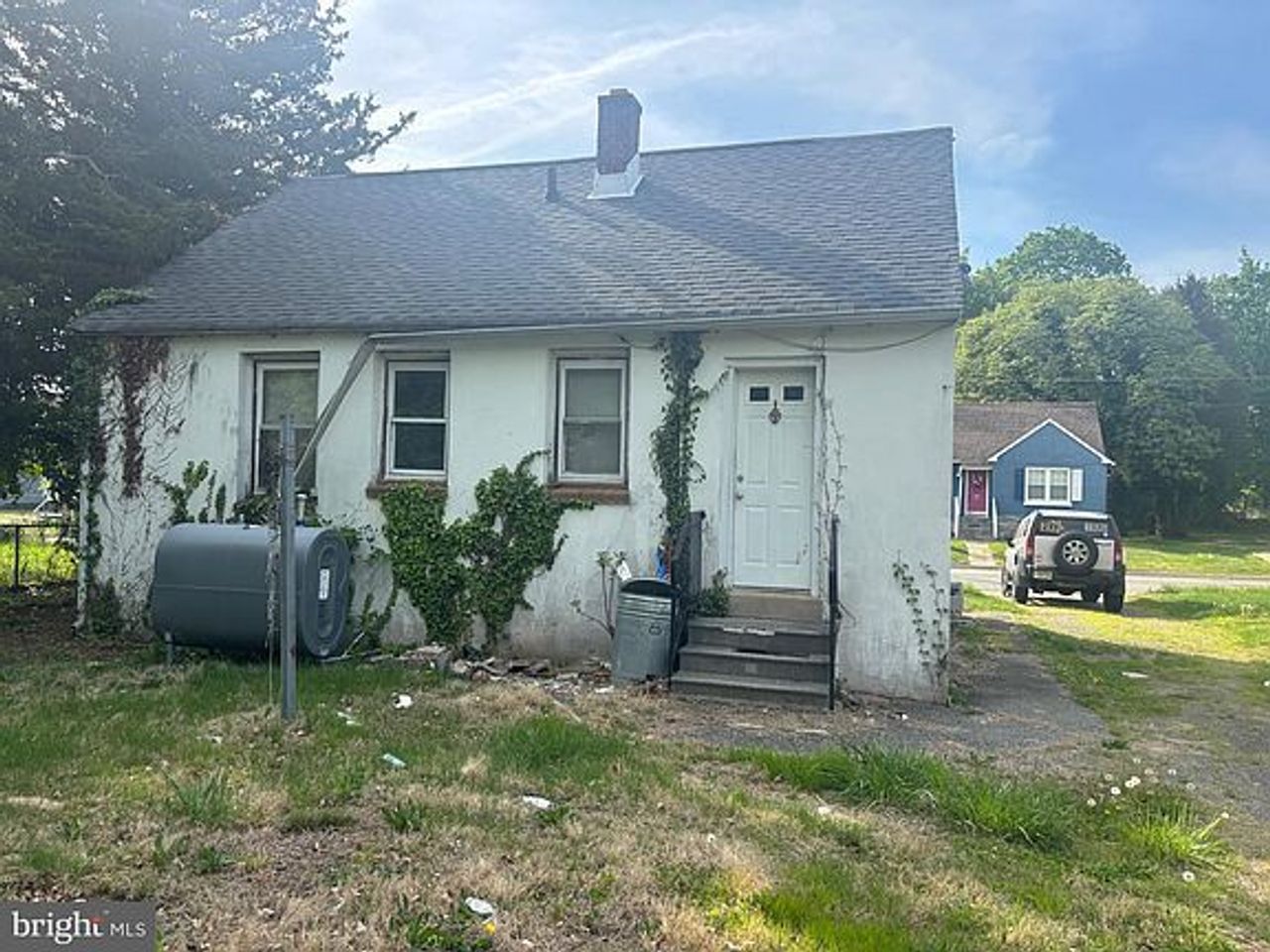 listing, photo 1