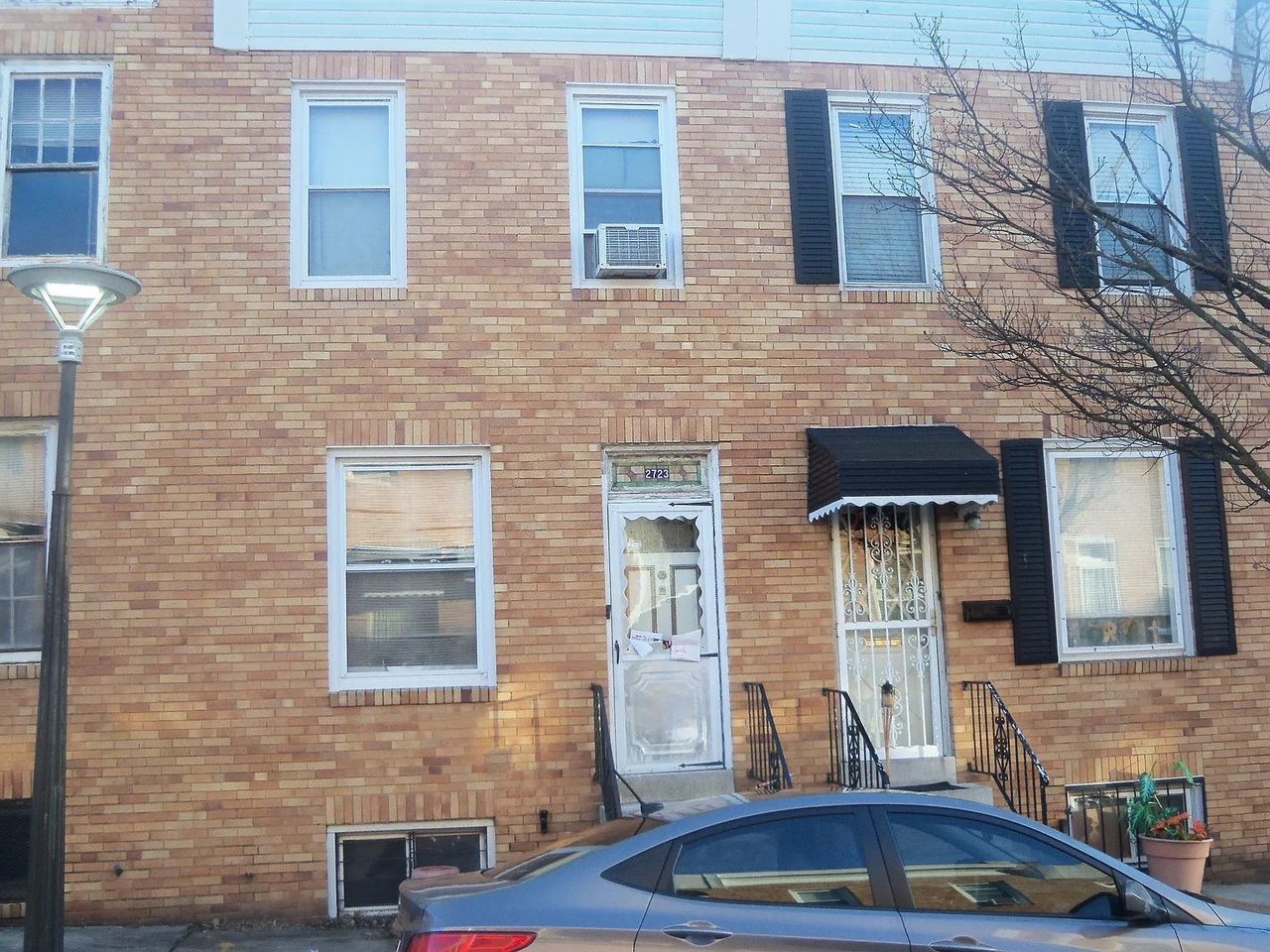 listing, photo 1