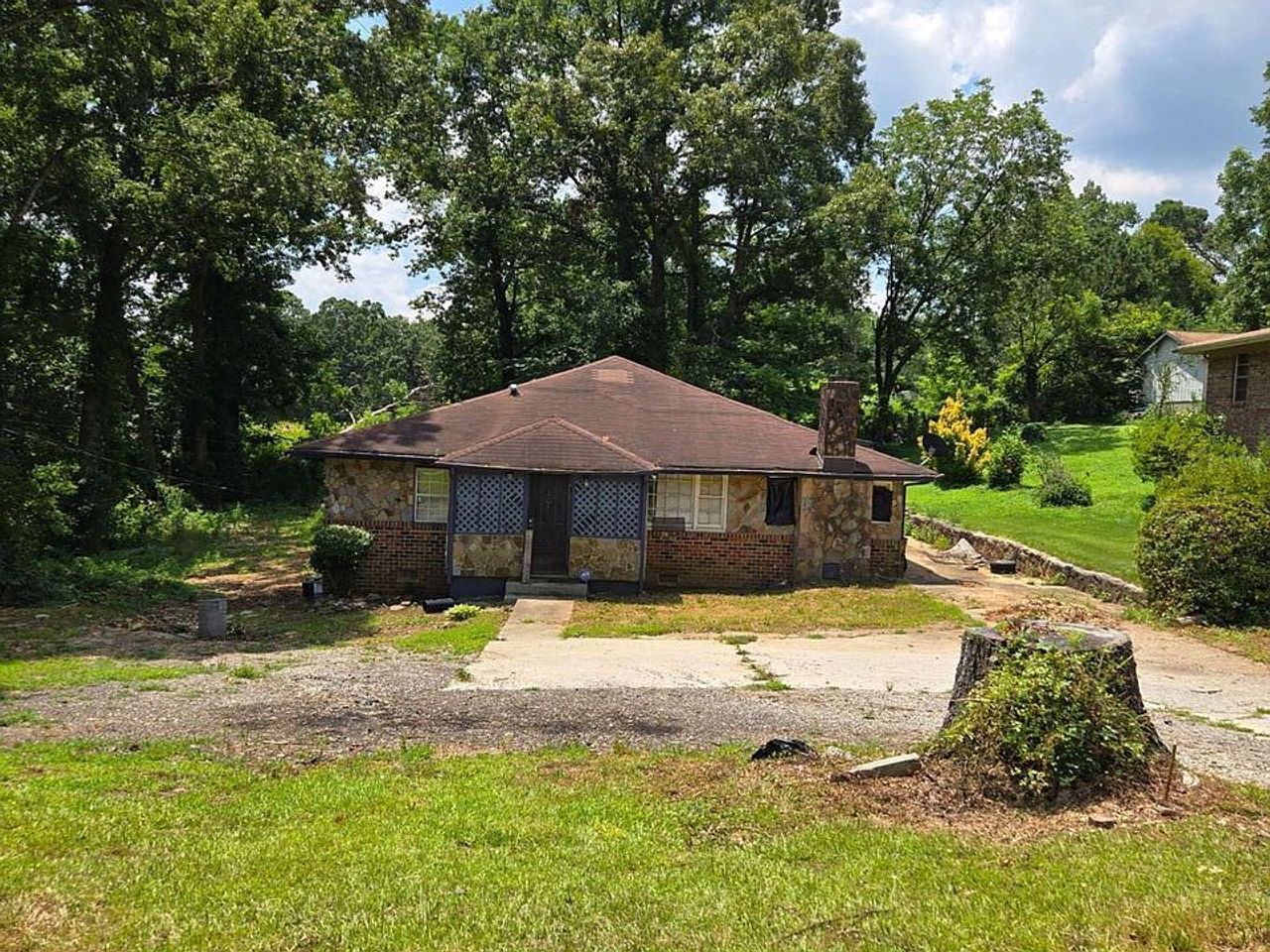 listing, photo 1