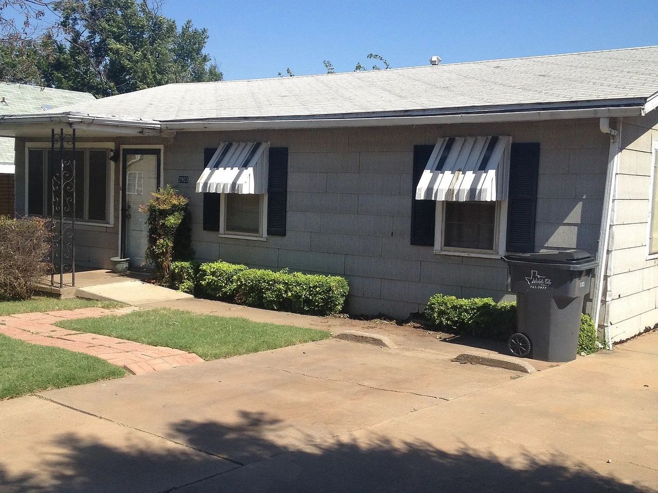 listing, photo 1