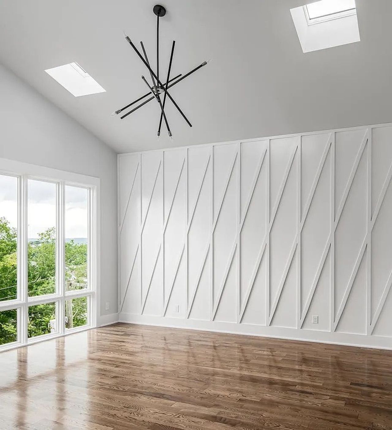 listing, photo 1
