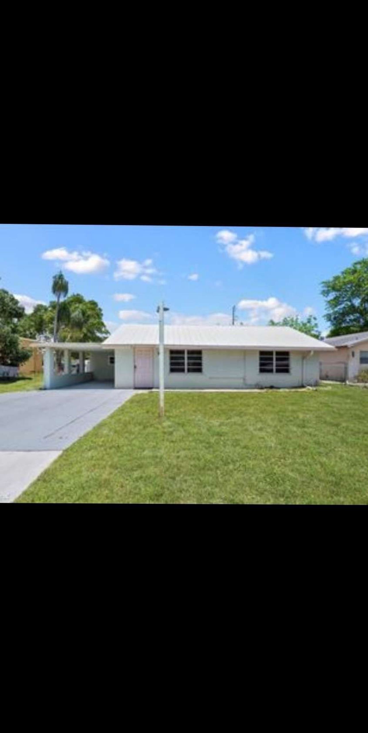 listing, photo 1