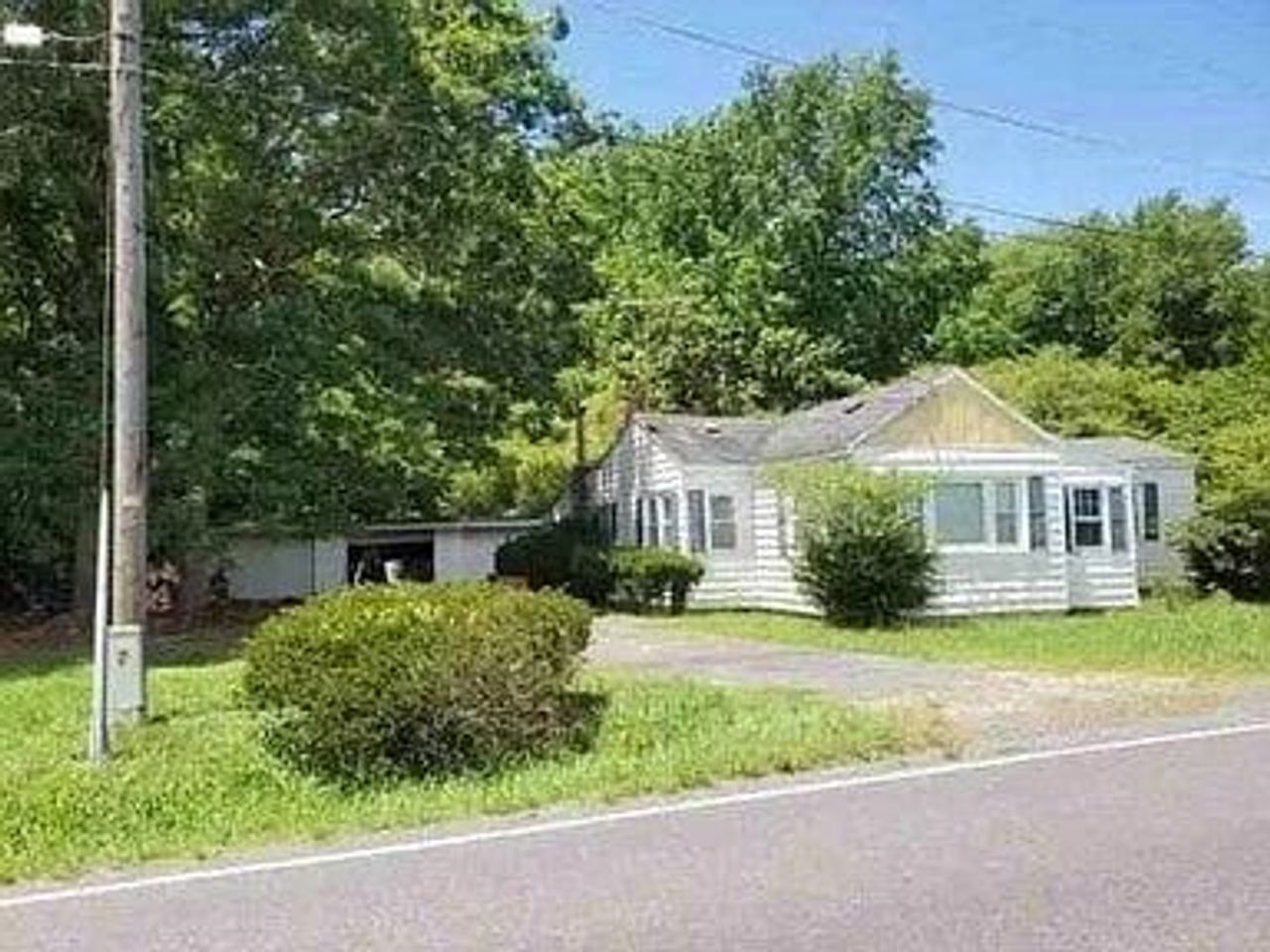 listing, photo 1