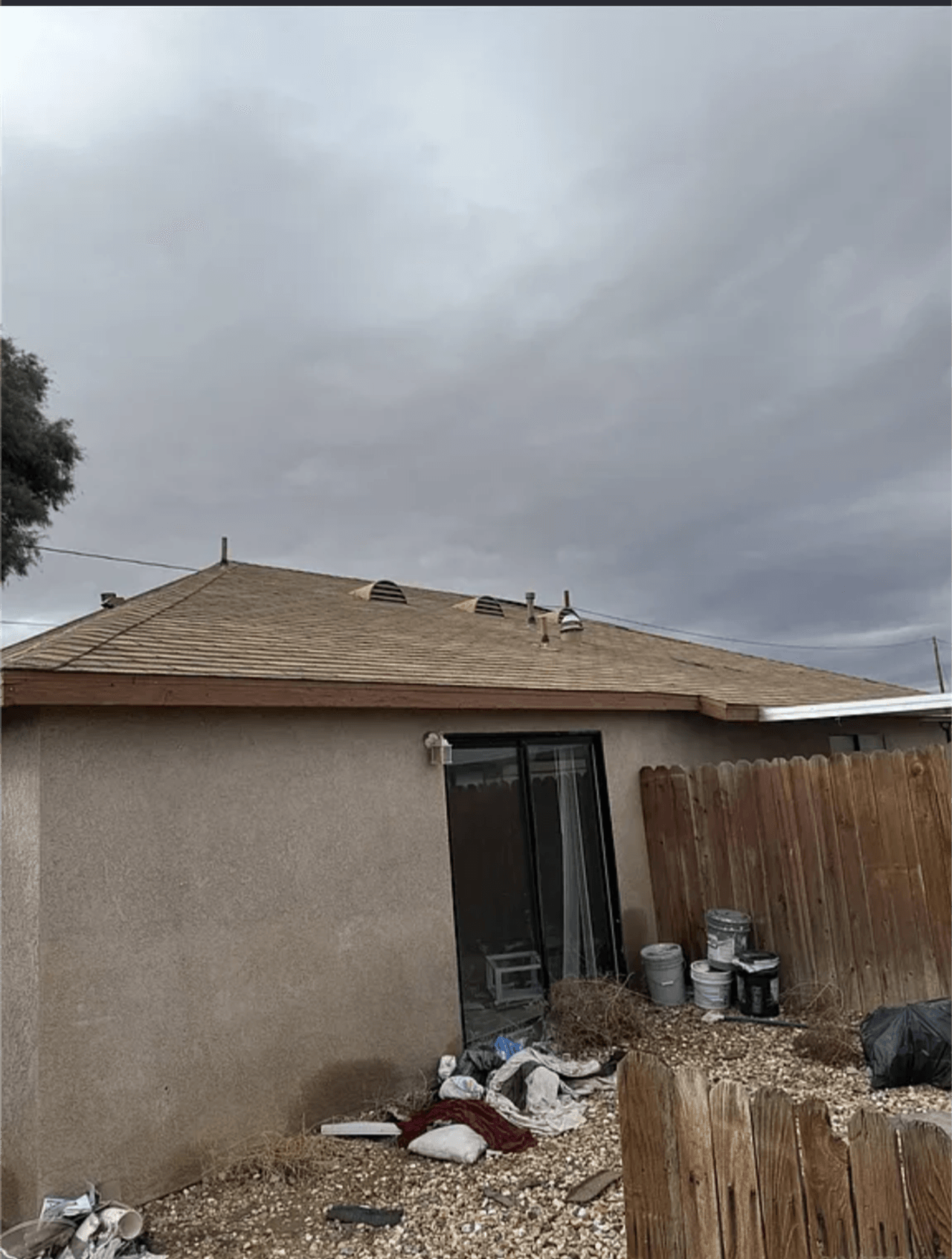 listing, photo 1