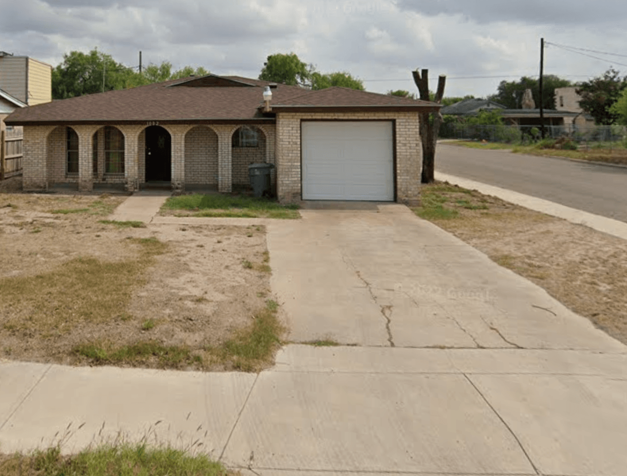listing, photo 1