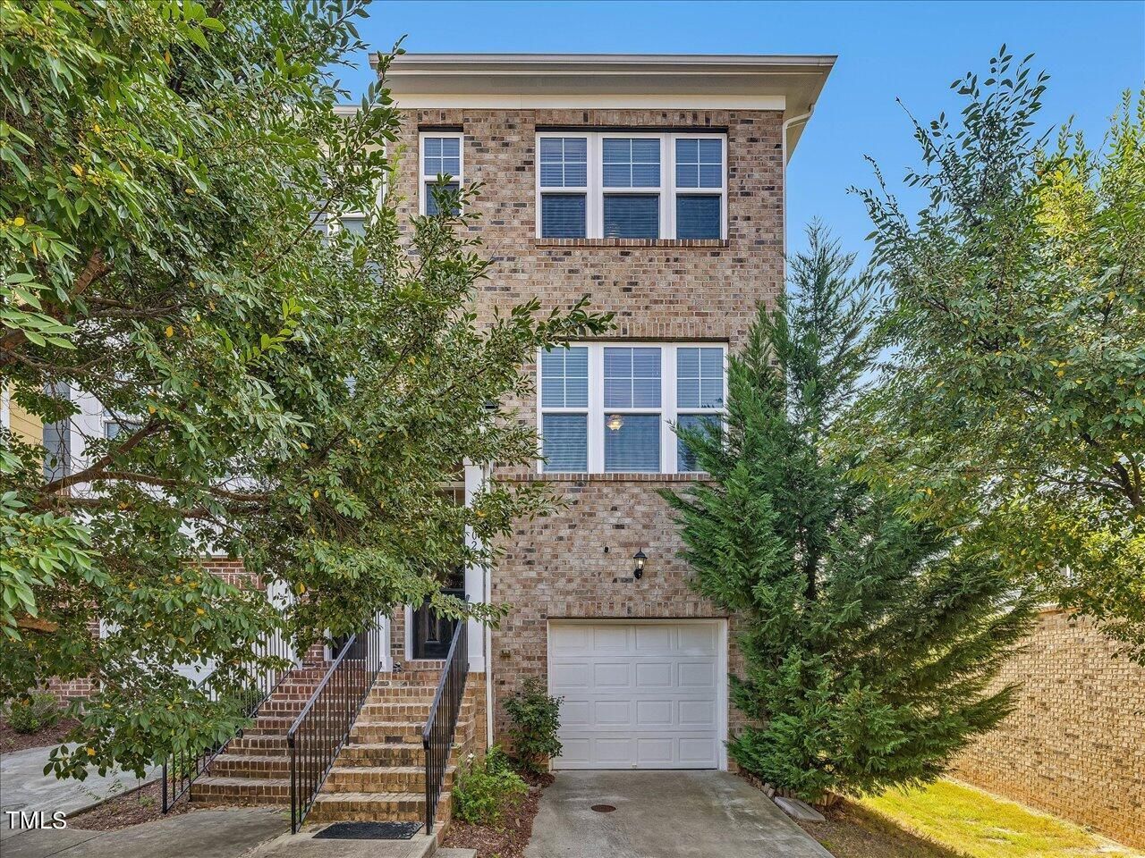 listing, photo 1