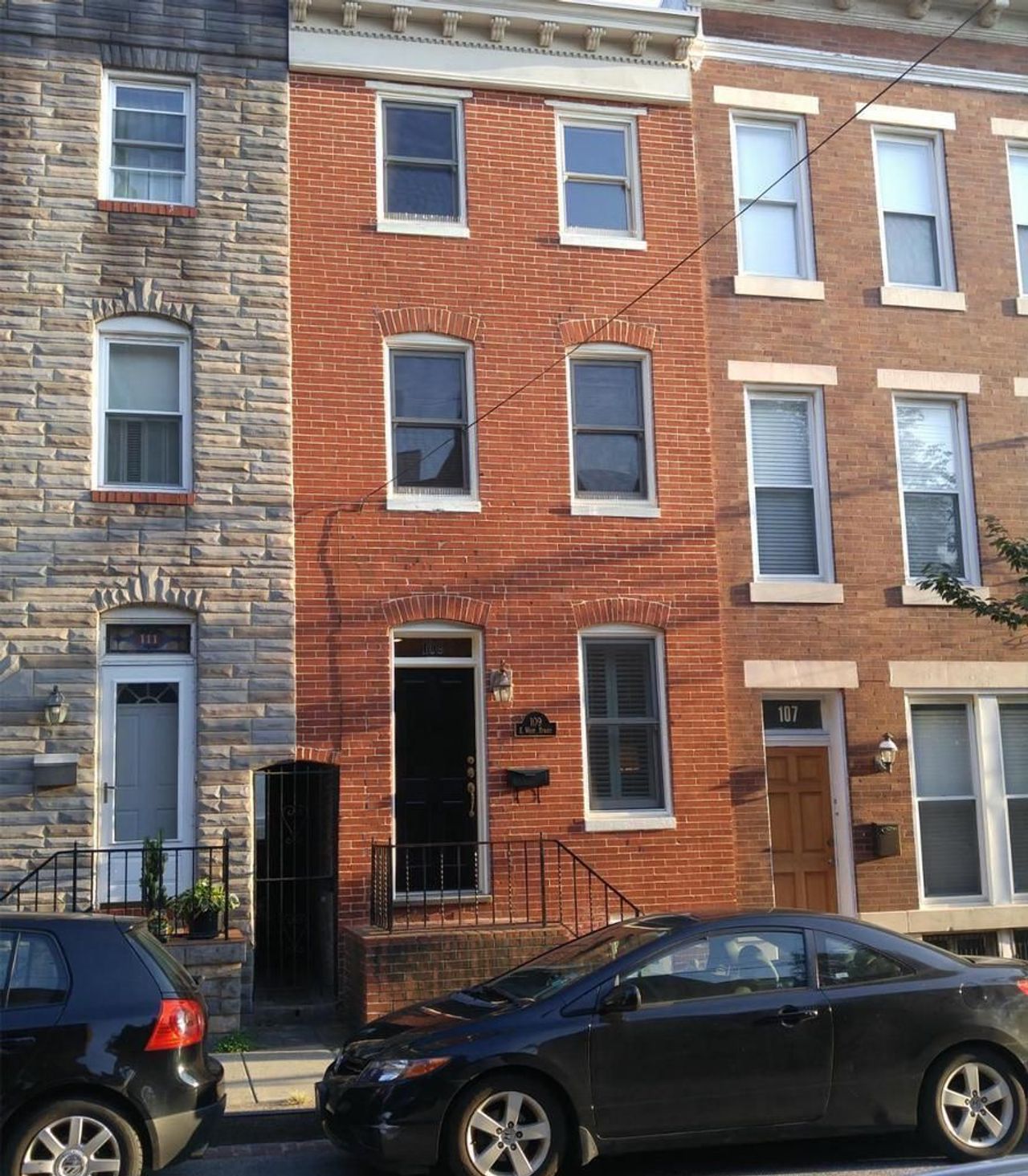 listing, photo 1