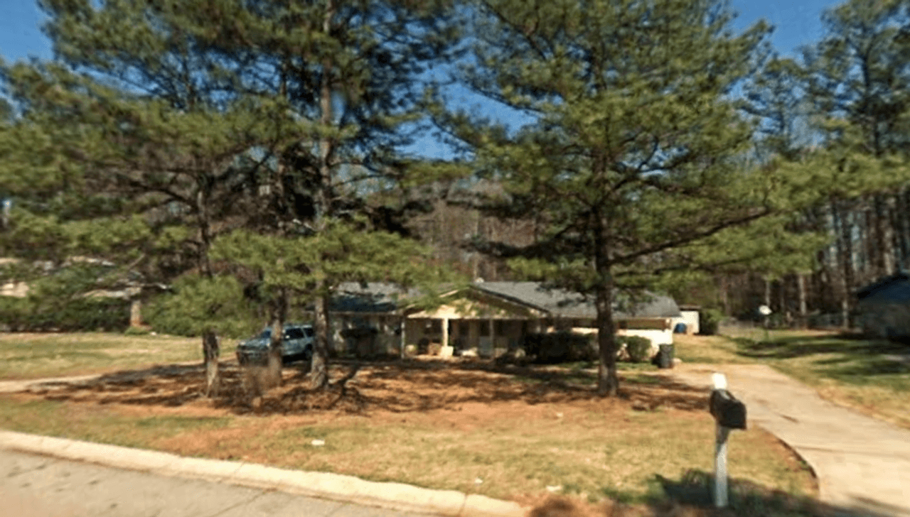 listing, photo 1