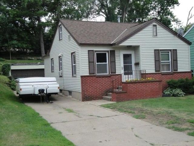 View of 1010 40th Ave NE, Minneapolis, MN 55421, USA