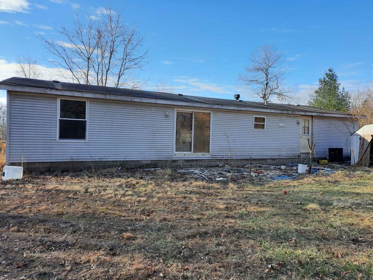 listing, photo 1