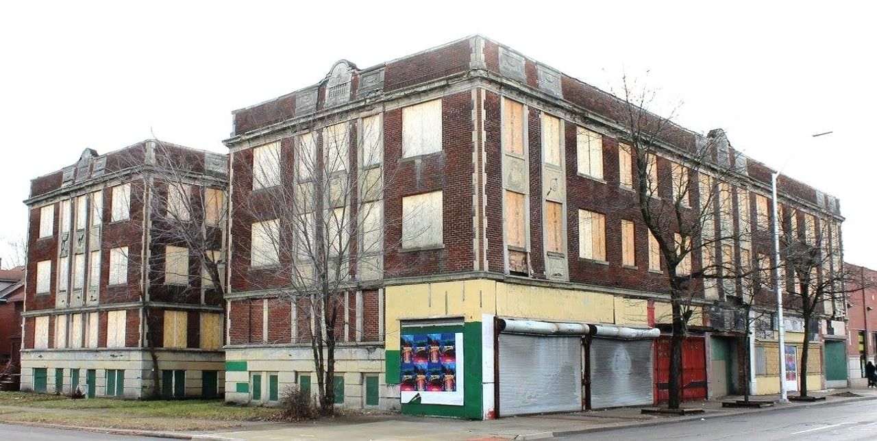 listing, photo 1