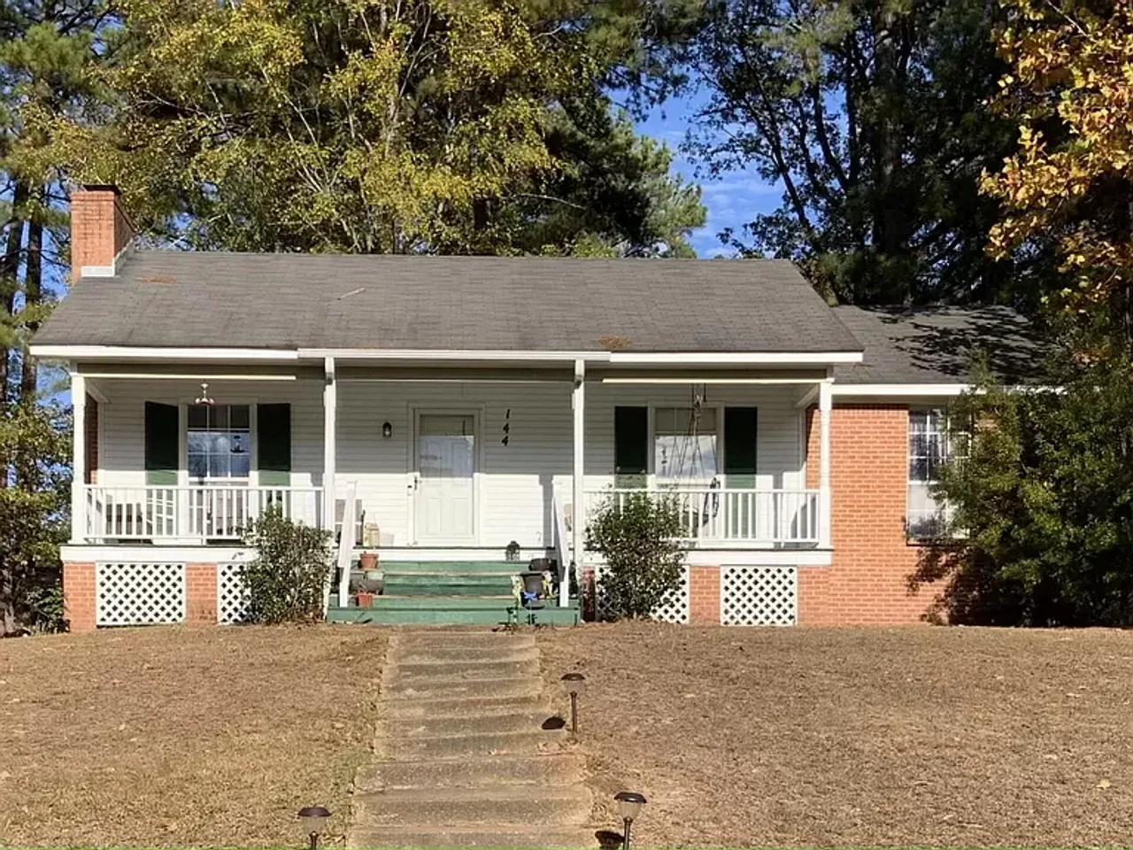 listing, photo 1