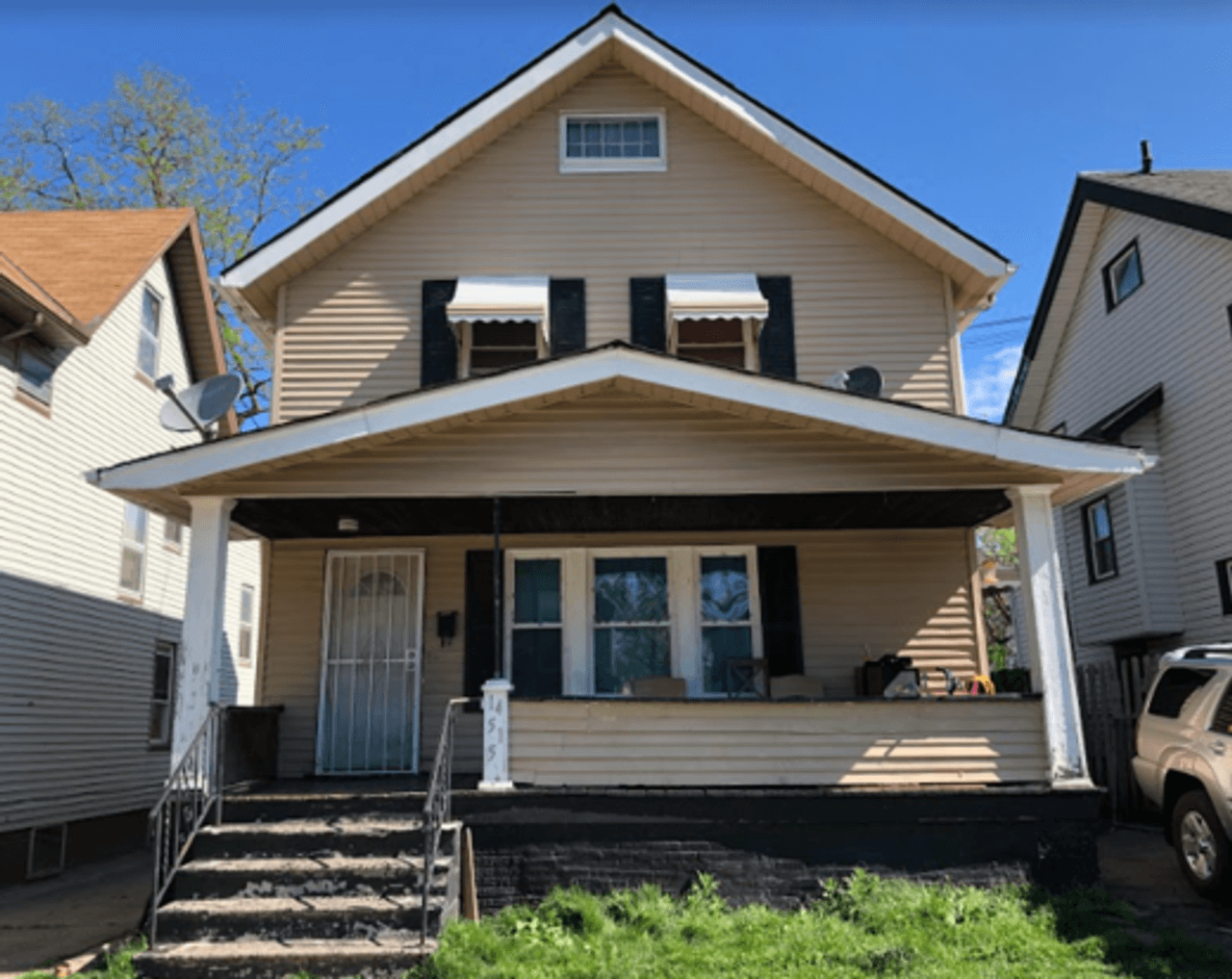 listing, photo 1