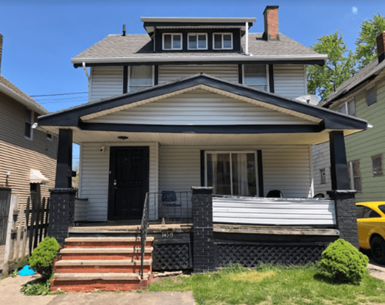listing, photo 1