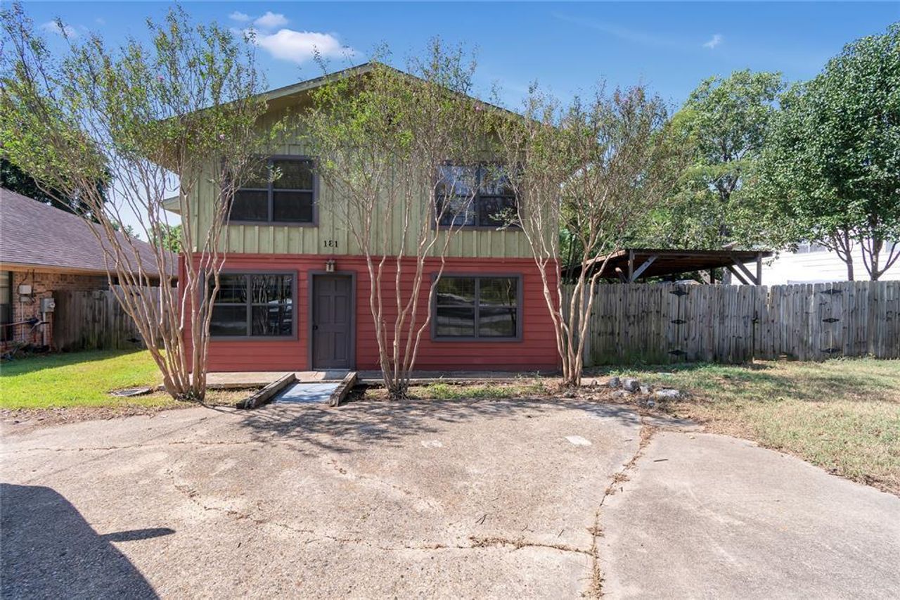 listing, photo 1