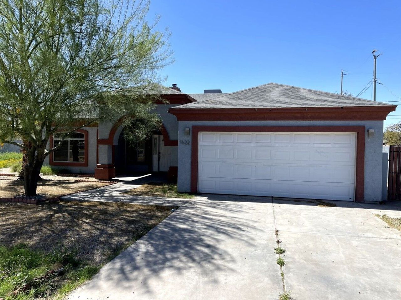 listing, photo 1