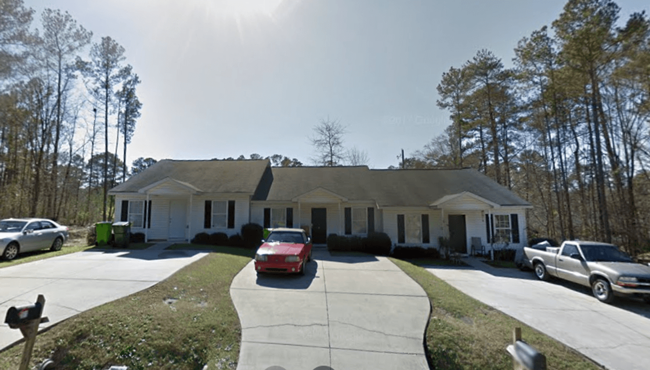 listing, photo 1