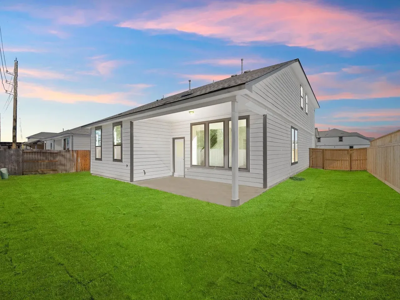 listing, photo 1