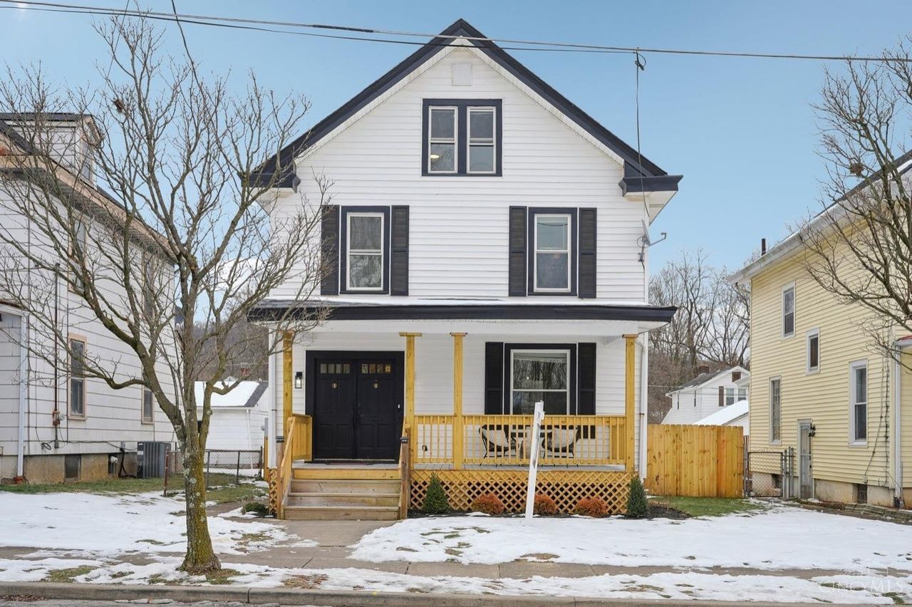 listing, photo 1