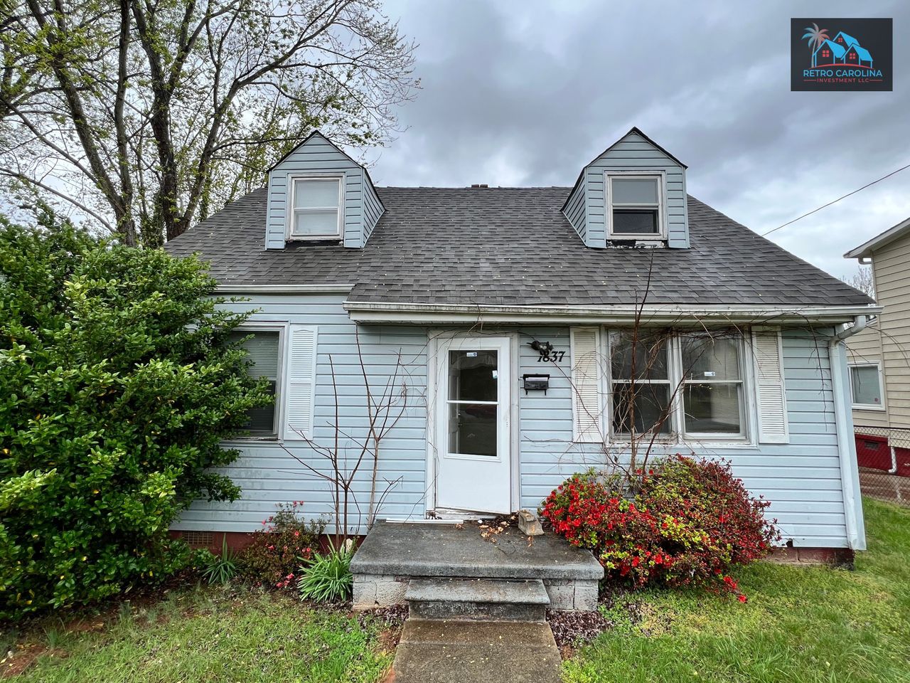 listing, photo 1