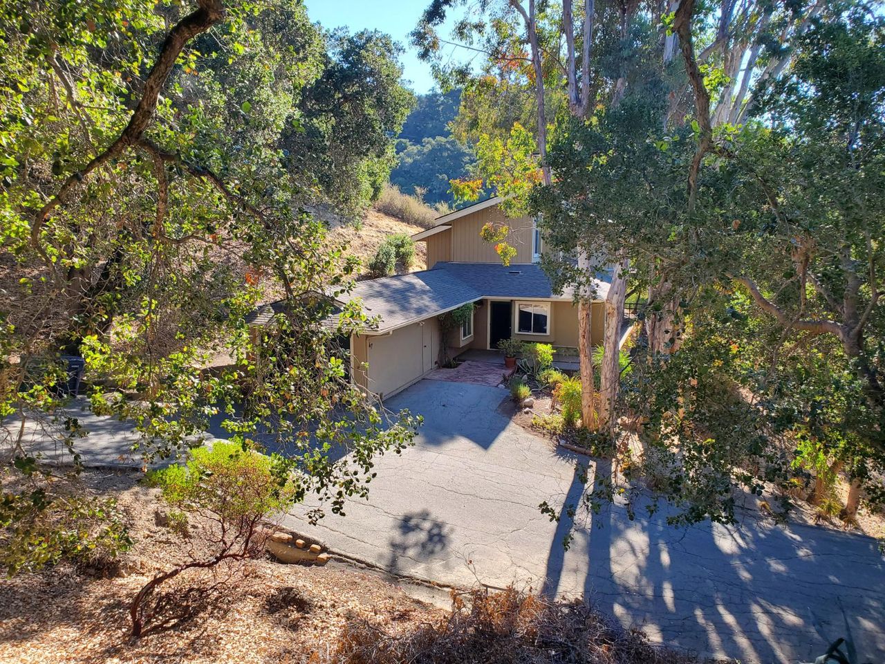 listing, photo 1