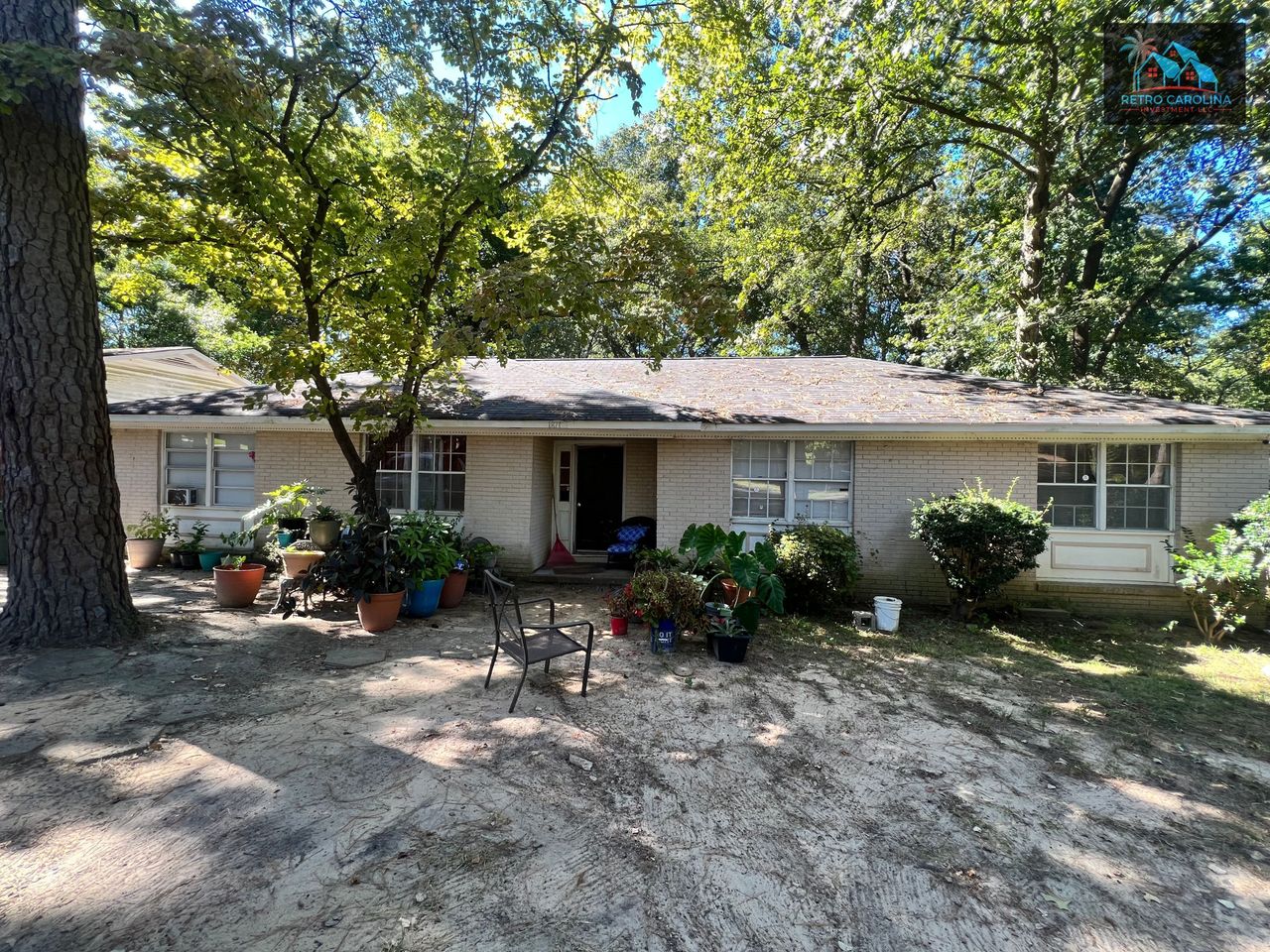 listing, photo 1