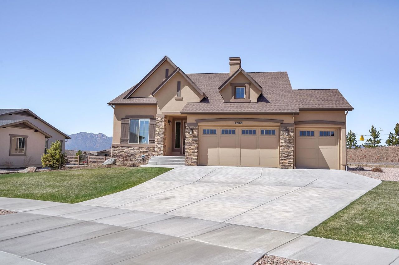 listing, photo 1