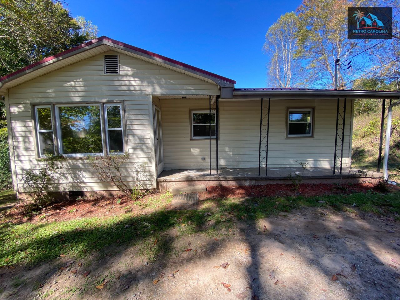 listing, photo 1