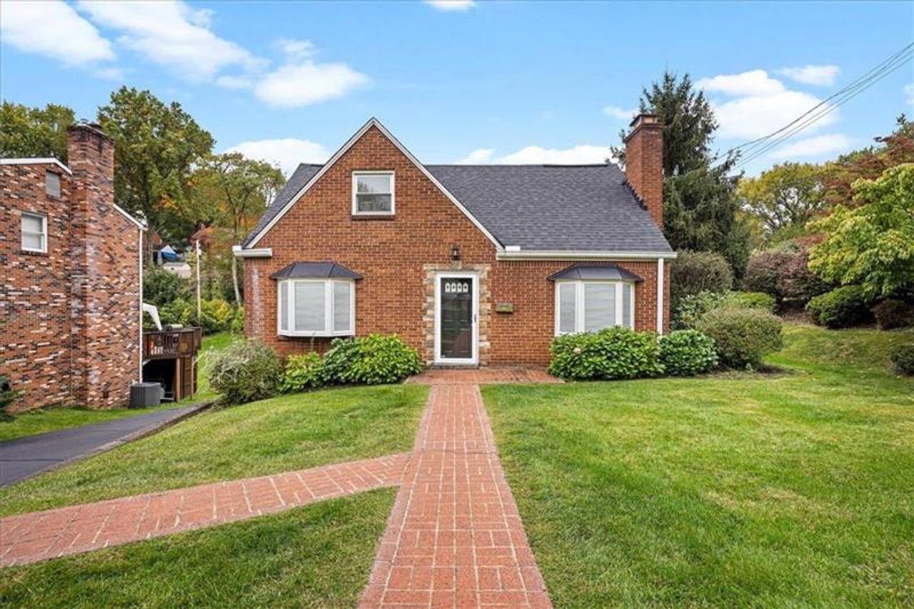 listing, photo 1