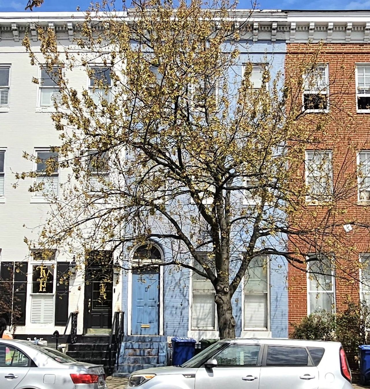 listing, photo 1