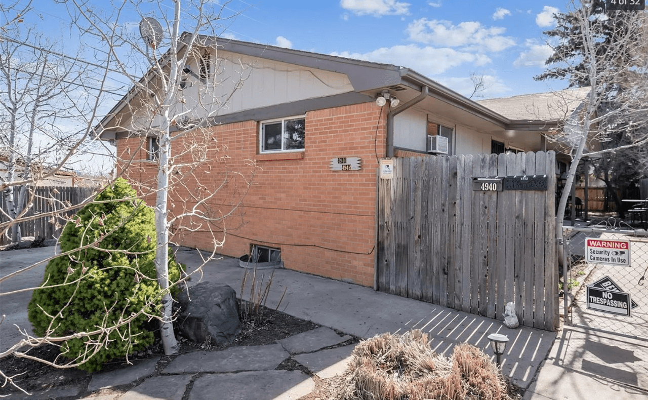 listing, photo 1