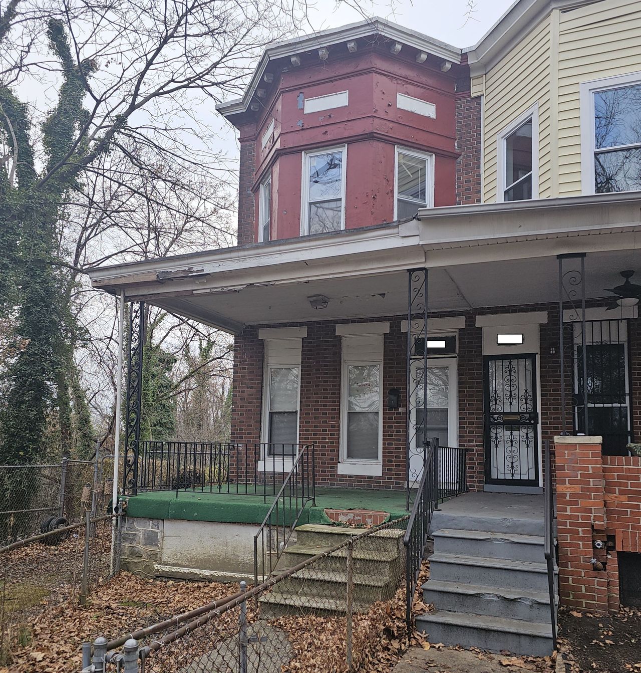 listing, photo 1