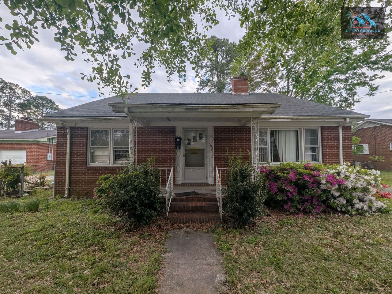 listing, photo 1