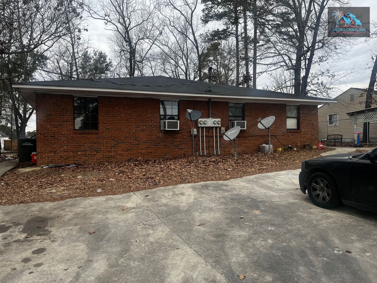 listing, photo 1