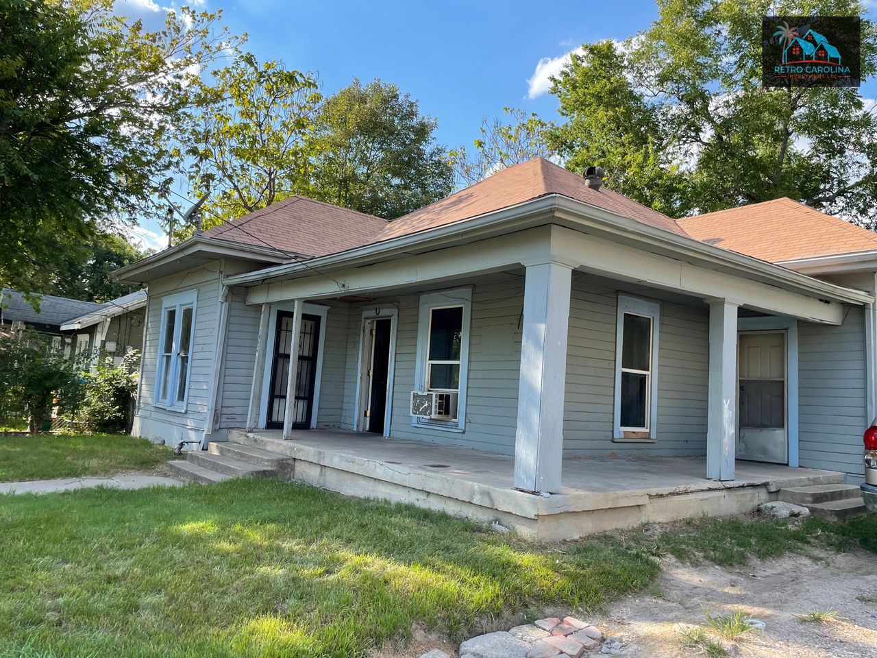 listing, photo 1
